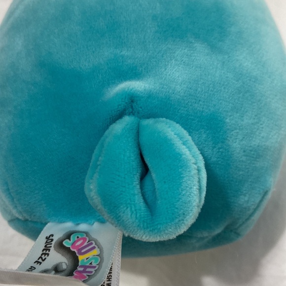 Like New! Squishmallows: Winston the Blue Owl. One size - 5 inch. - Picture 5 of 11